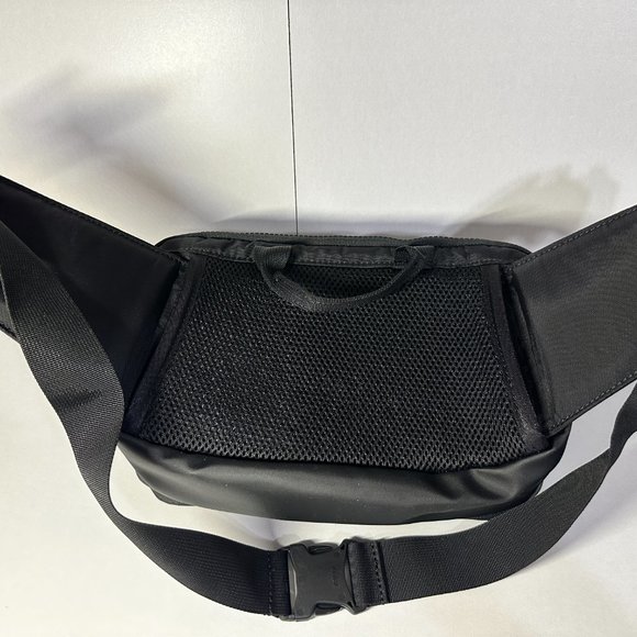 The North Face Explore BLT 3L Lumbar Hip Pack - Picture 7 of 9